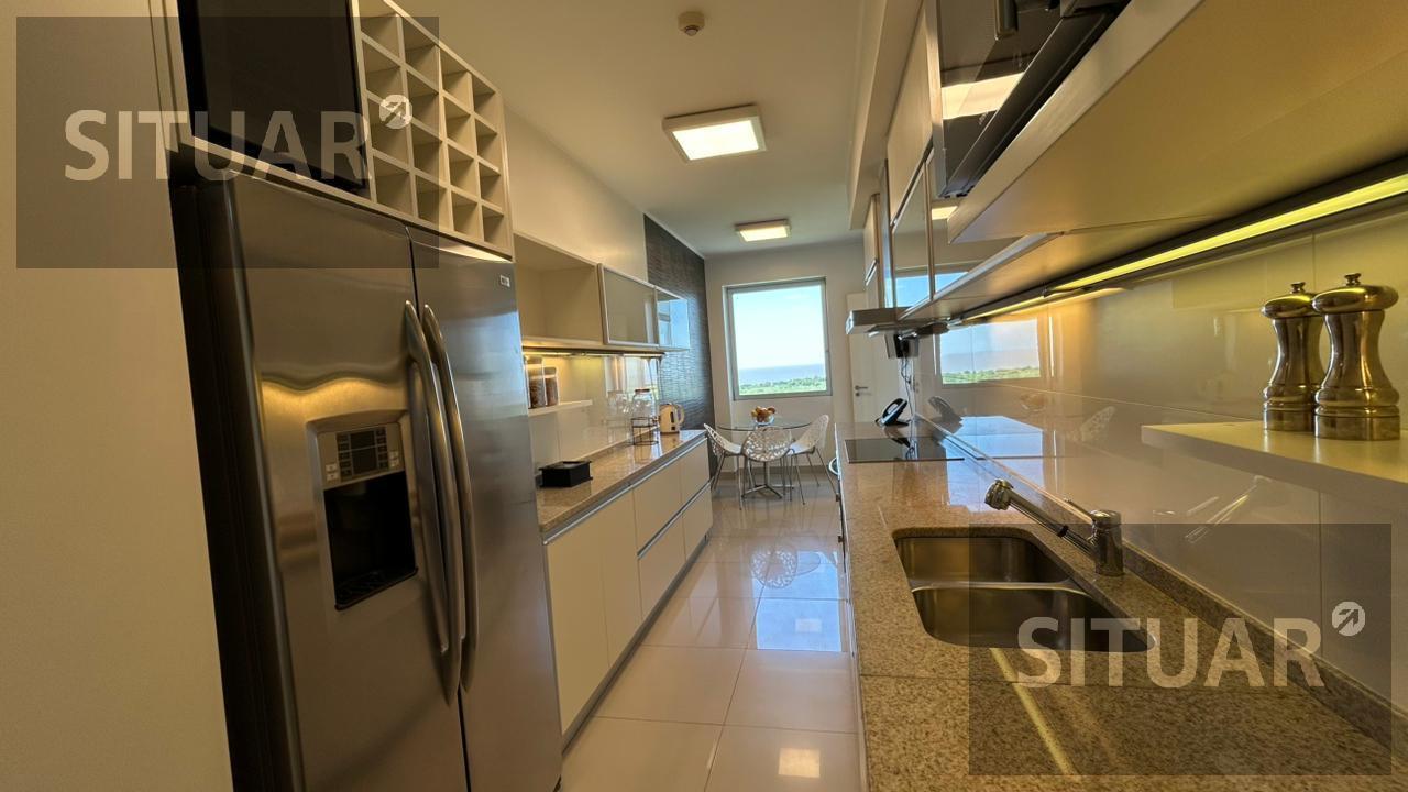 Foto de Alquiler departamento 4 ambientes en Torre Renoir, Puerto Madero, imagen 1