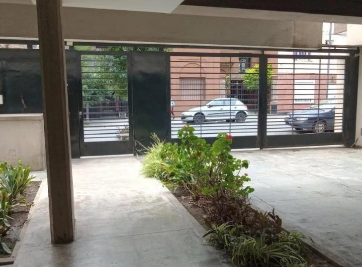 Depto 3 amb con balcon y edificio pileta / parrilla 2