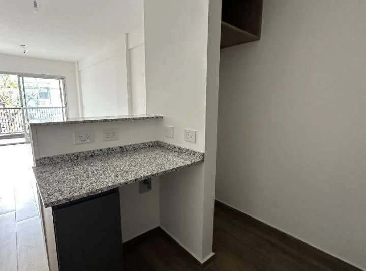 Monoambiente alquiler con balcon a estrenar 3