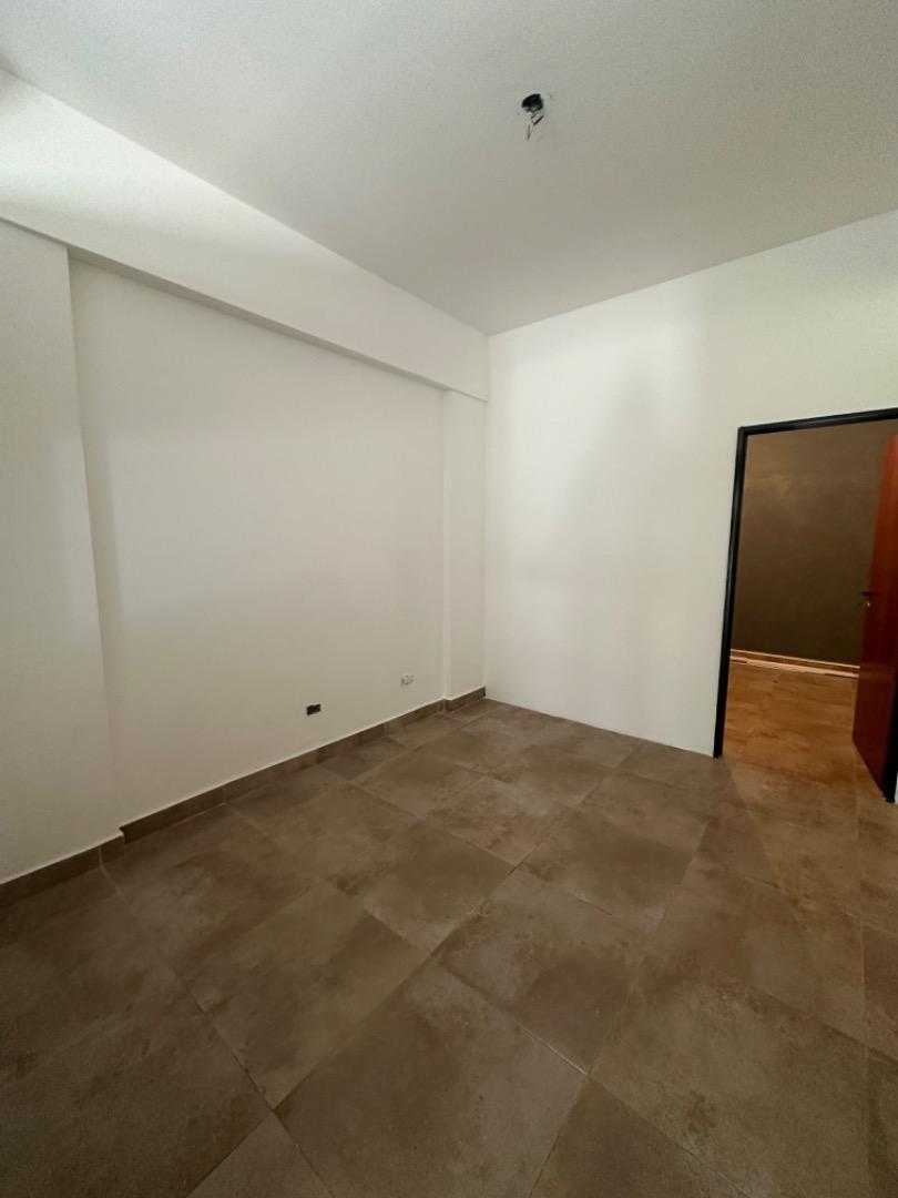 Foto de LOCAL COMERCIAL 72 M² SOBRE AV. BALBÍN – EXCELENTE UBICACIÓN, imagen 1