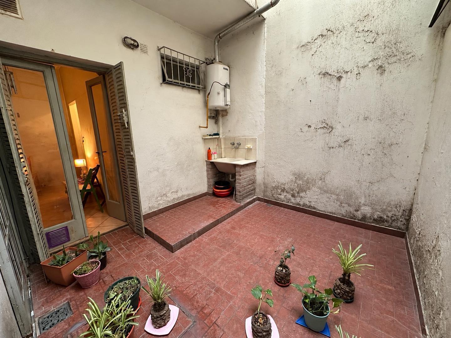 Foto de Depto 2amb amplio con dos patios, imagen 4