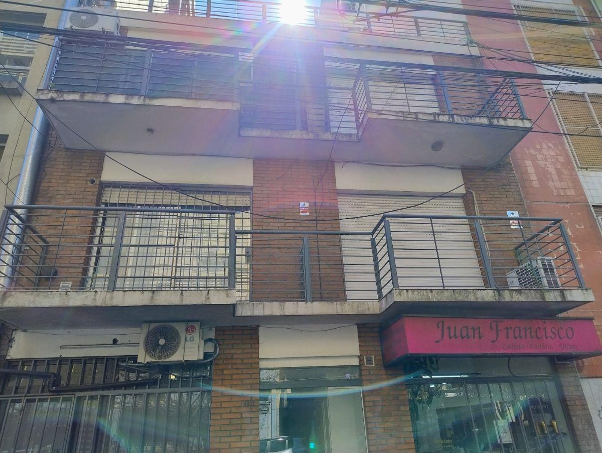 Foto de DEPARTAMENTO UN AMBIENTE POR ESCALERA AGRELO 4371, imagen 1