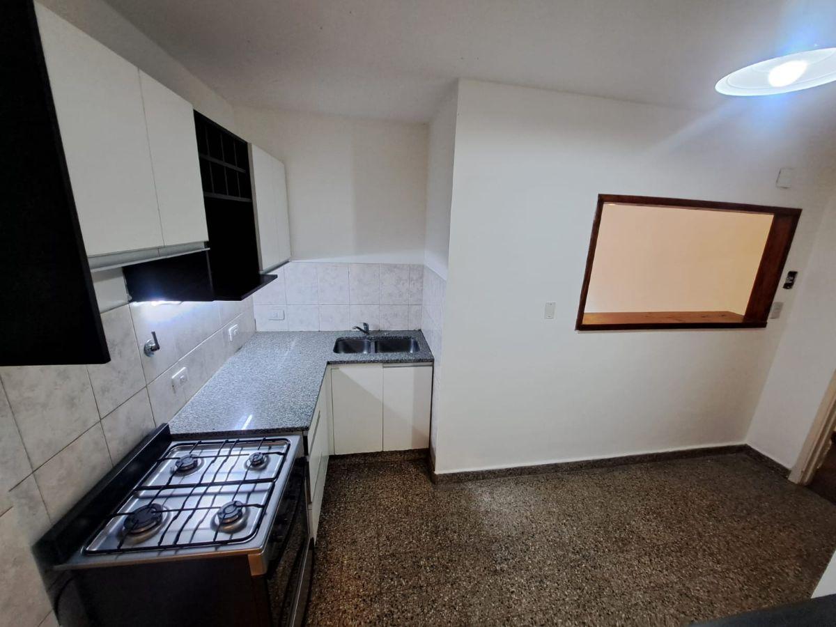 Foto de Depto. de Tres Ambientes en Villa Luro. Excelente ubicación, imagen 2
