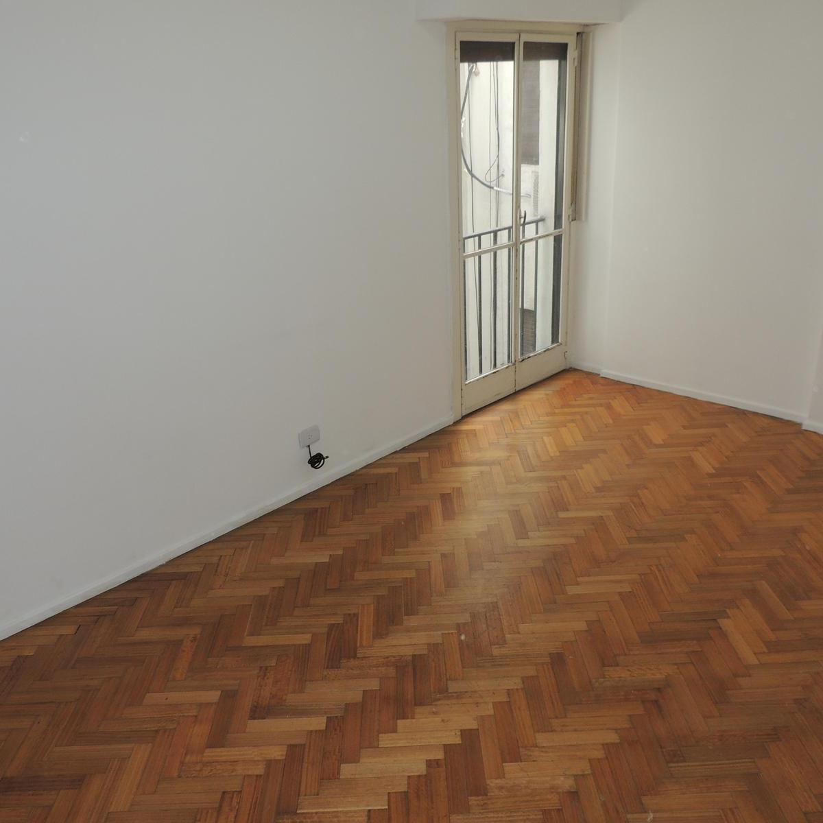 Departamento en Venta de 2 Ambientes, Colegiales. Limite Belgrano. E - Furio. 2