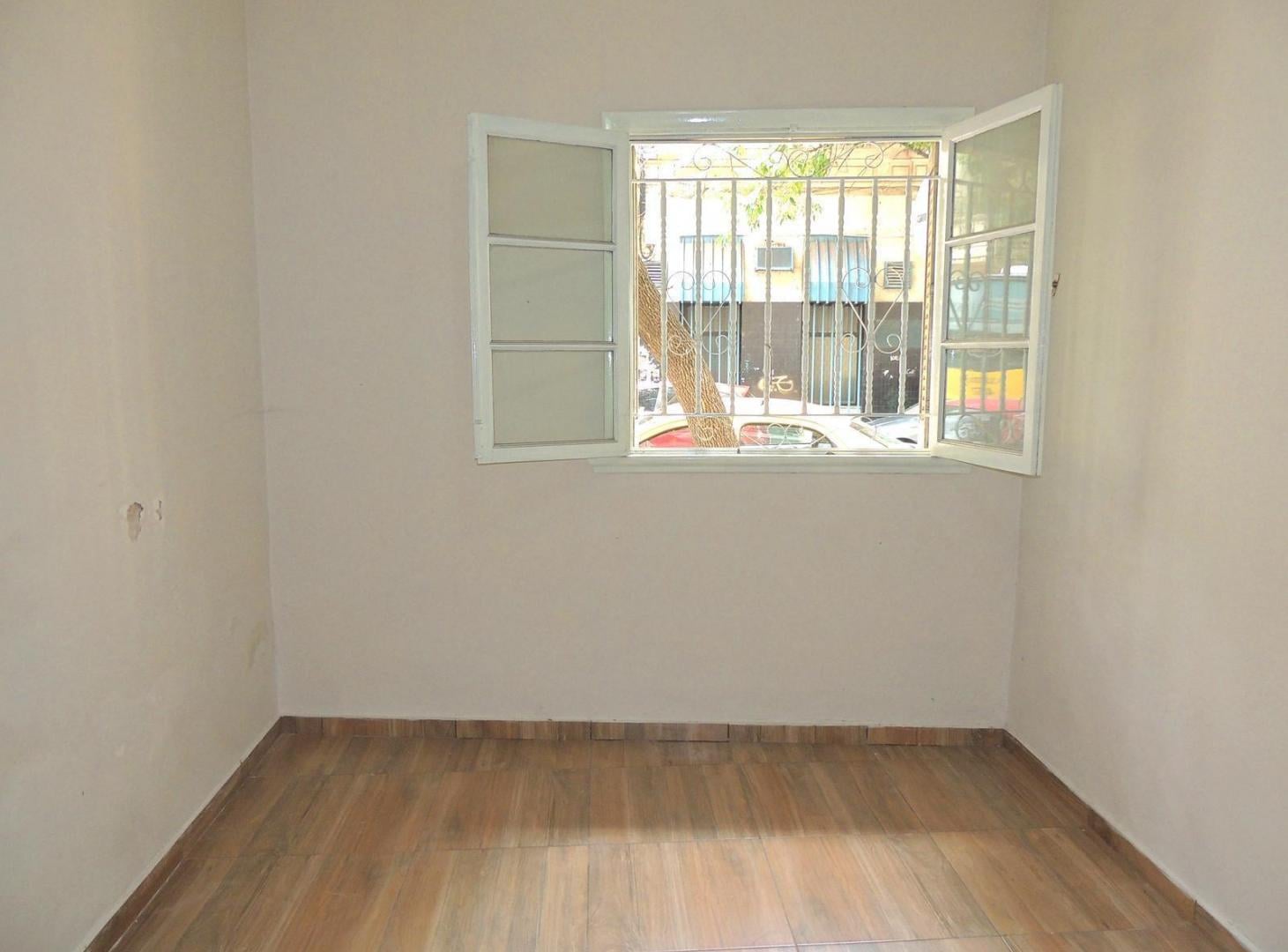 Venta departamento 2 ambientes en Planta Baja al frente con patio, San Cristobal. E-FURIO.