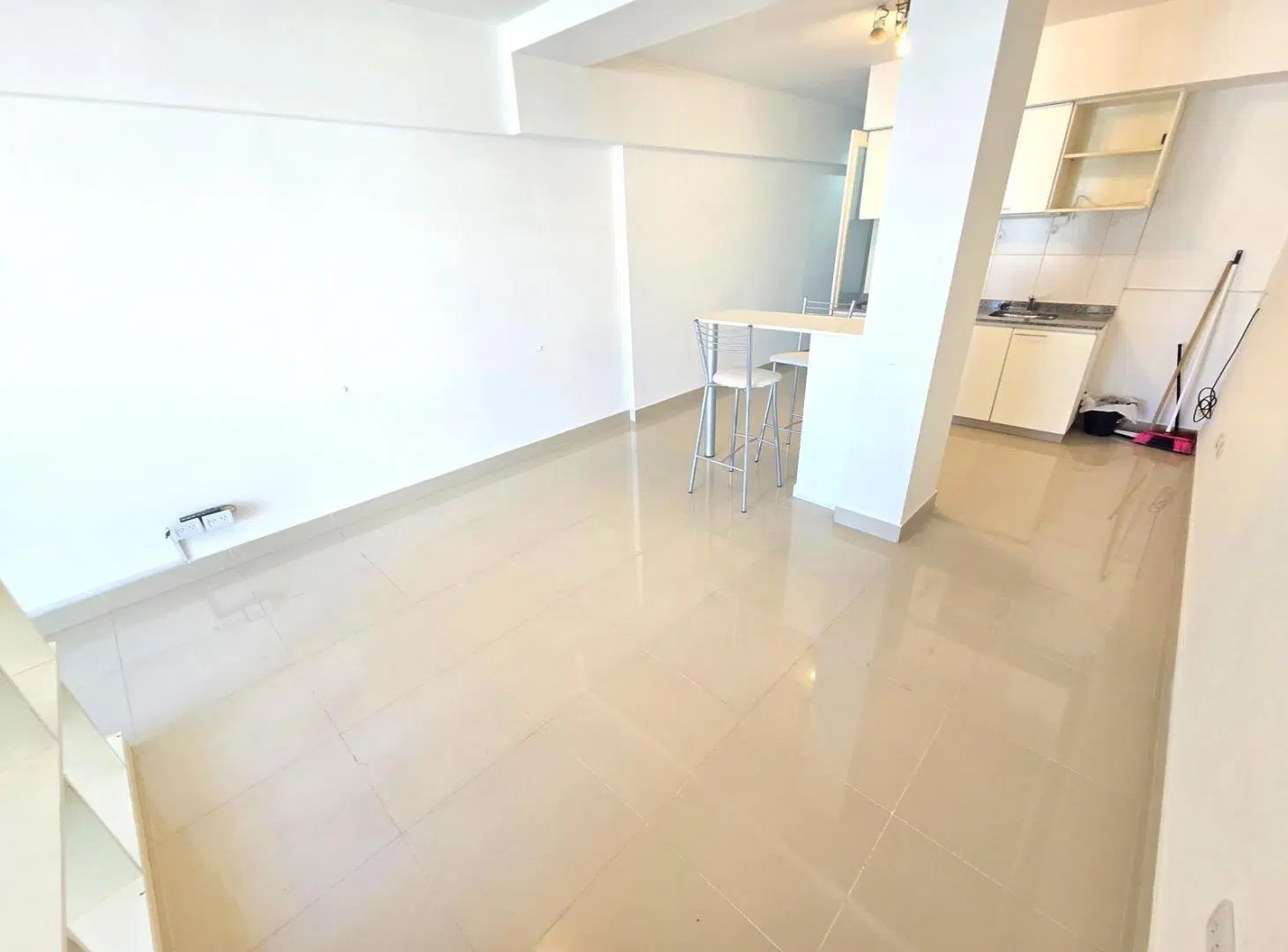 DEPARTAMENTO EN TORRE CON AMENITIES 40m2 CUBIERTOS   BALCON. SIN EXPENSAS. E-FURIO. 4