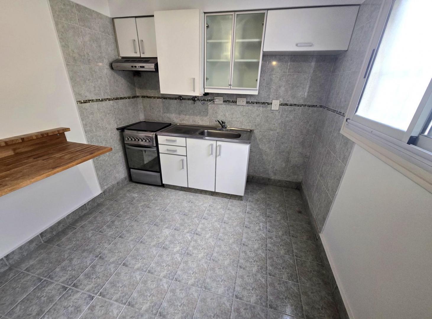 PH 2 ambientes con balcón, patio y terraza privada, primer piso, Saavedra. E-FURIO.