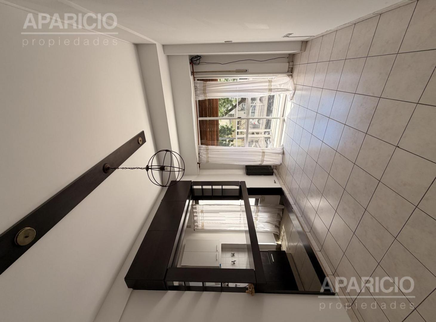 Foto de Departamento de un dormitorio con cochera en venta, imagen 4