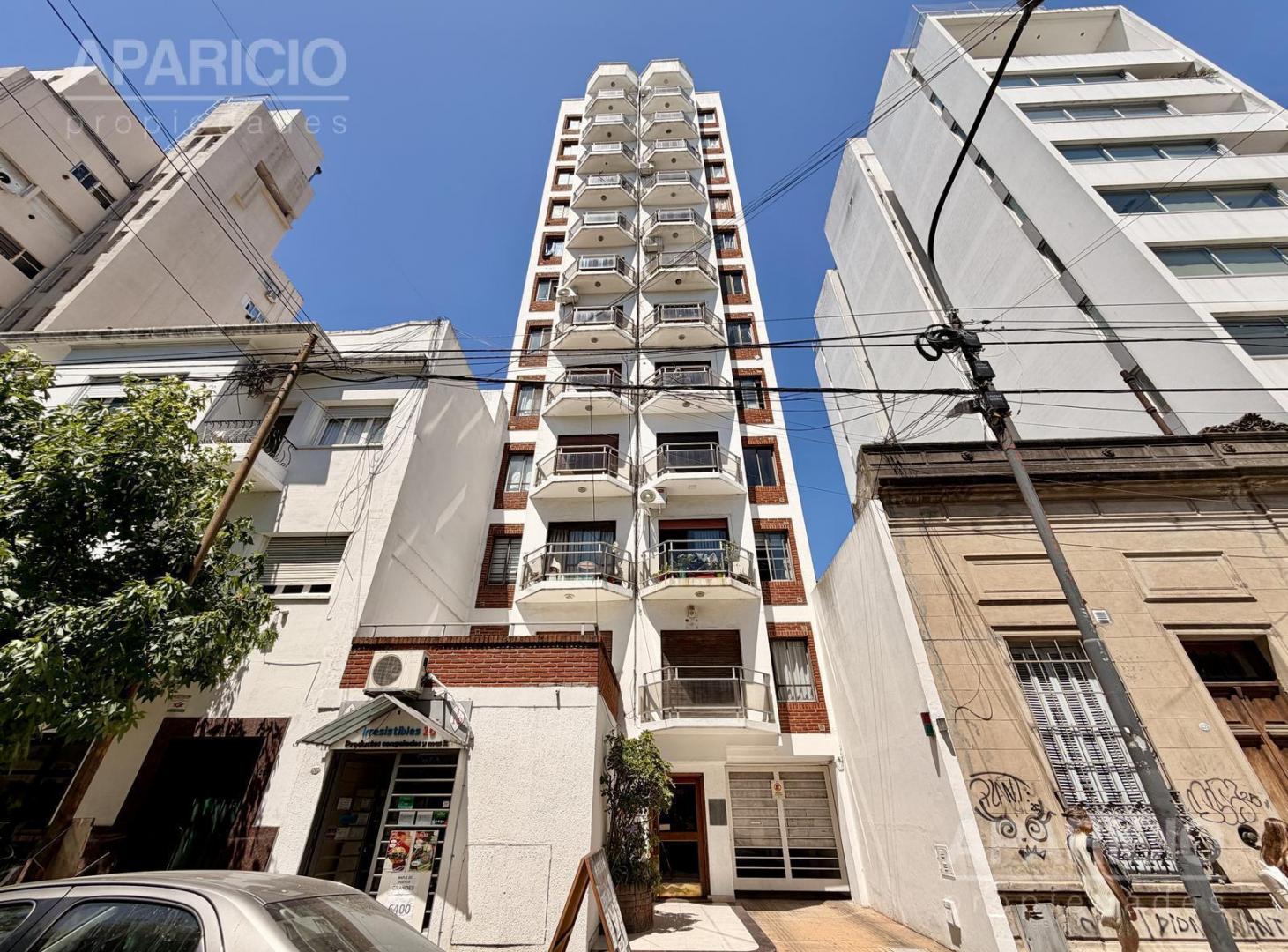 Departamento de un dormitorio con cochera en venta