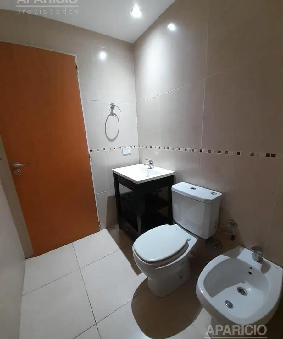 Monoambiente en 13 entre 33 y 34 3