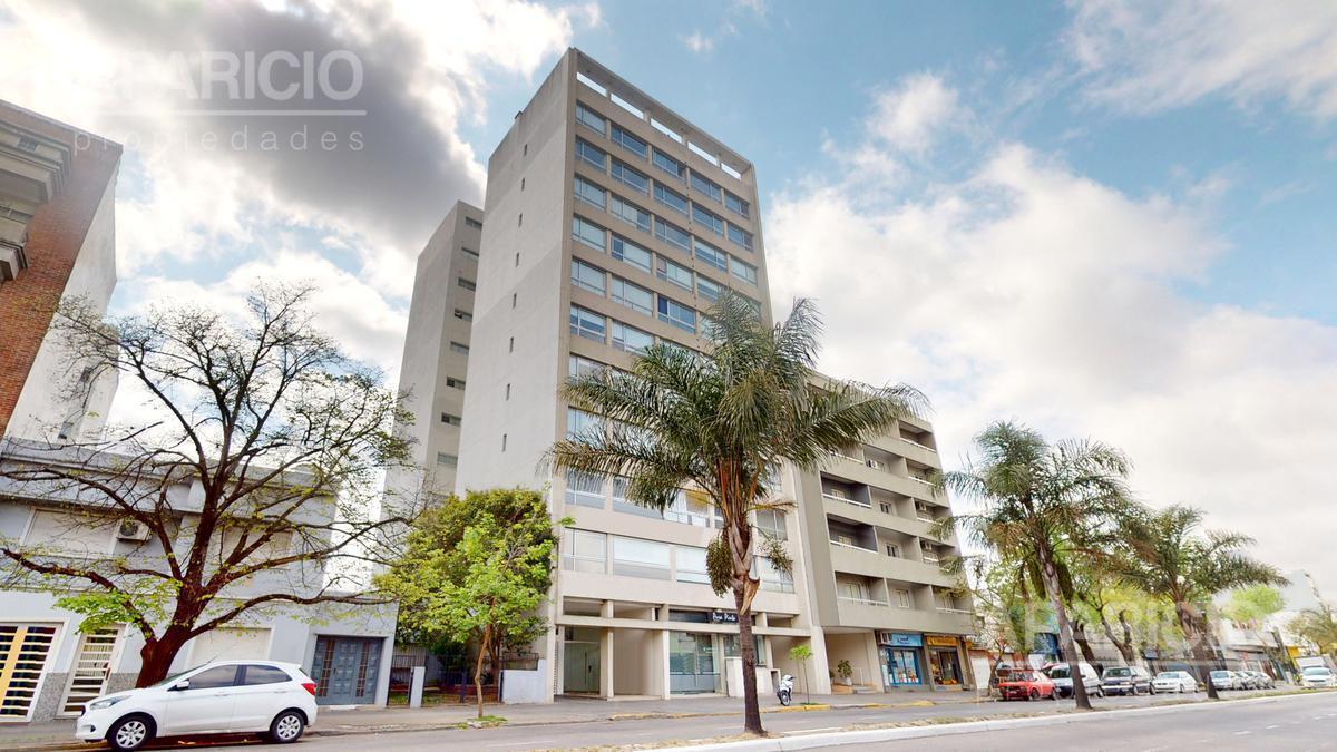 Monoambiente en 13 entre 33 y 34
