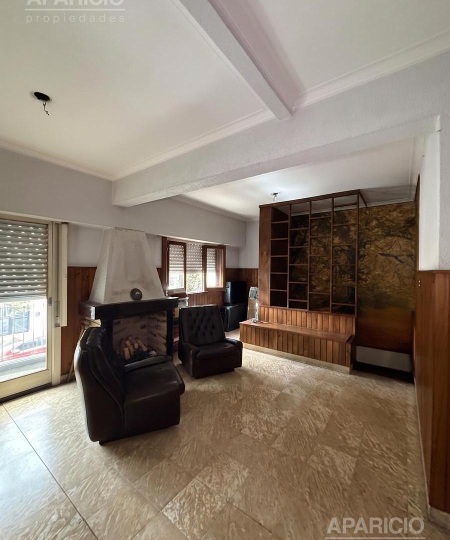 Foto de Departamento, primer piso por escalera., imagen 1