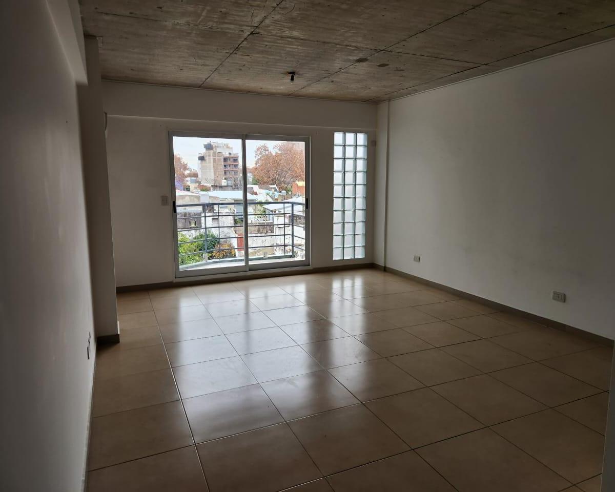 Dpto. Monoambiente de 33 m². Apto Prof. Cochera Opcional. Agronomia. 3er. P 5