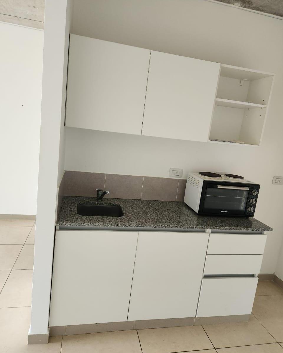Dpto. Monoambiente de 33 m². Apto Prof. Cochera Opcional. Agronomia. 3er. P 3