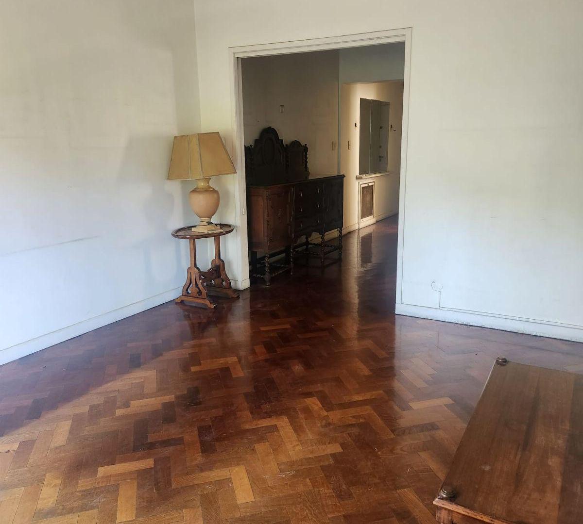 Foto de VENTA departamento semipiso antiguo de categoría 4 ambientes con, imagen 4