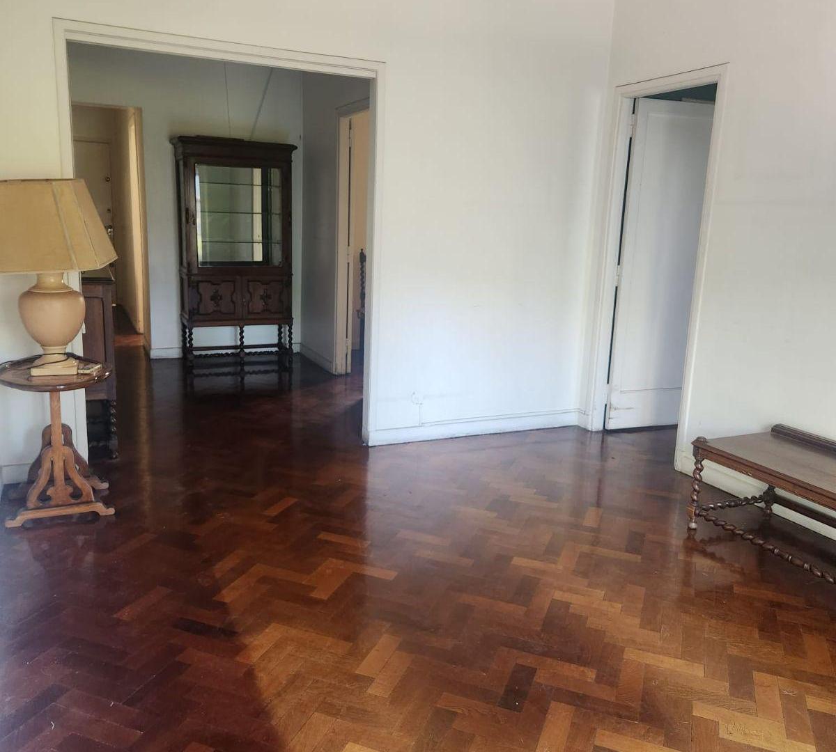 Foto de VENTA departamento semipiso antiguo de categoría 4 ambientes con, imagen 2