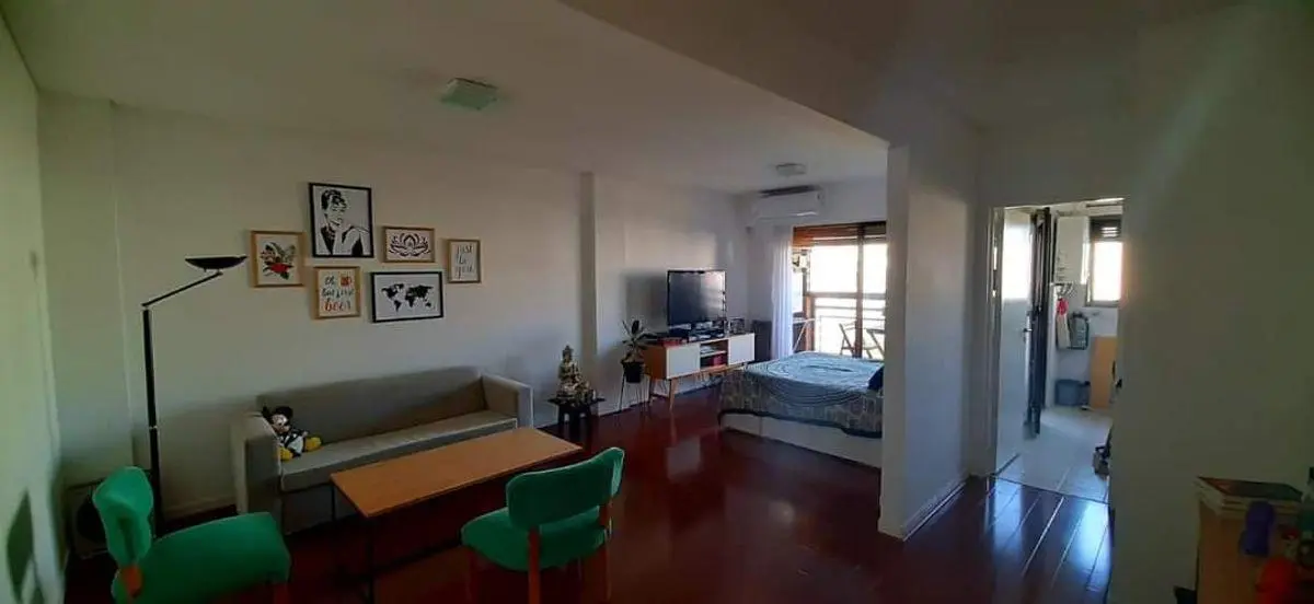 Venta amplio monoambiente 45 mts cocina independiente balcon mts de Av. Cabildo 2