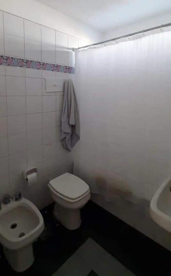 Venta amplio monoambiente 45 mts cocina independiente balcon mts de Av. Cabildo 5