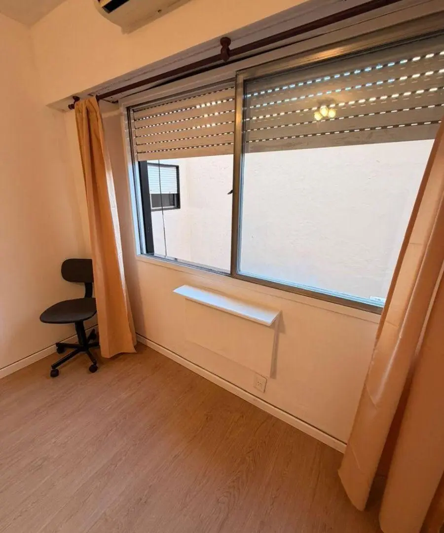 ALQUILER dos ambientes APTO PROFESIONAL Microcentro 40 mts seguridad 24 hs 3