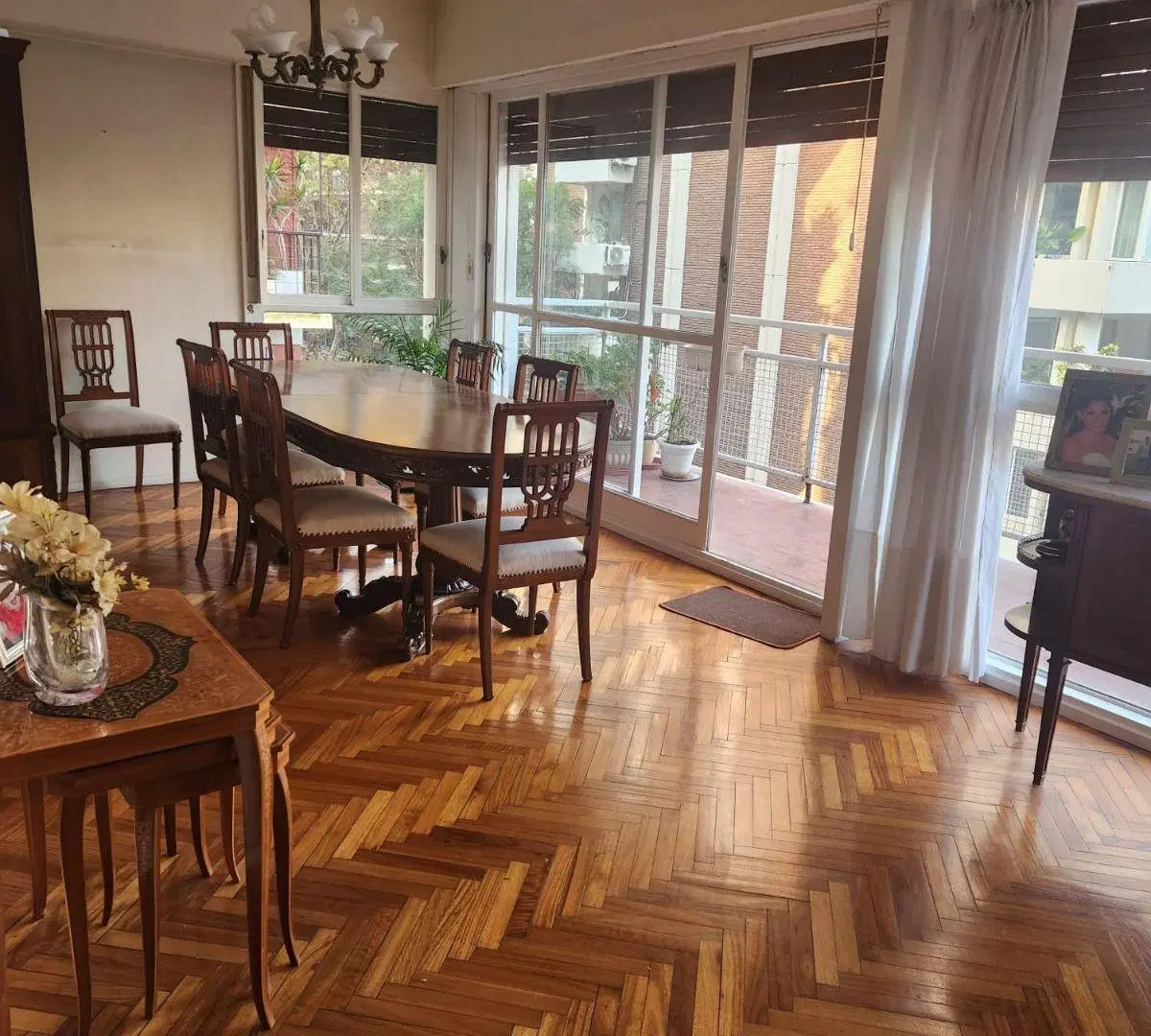 SEMIPISO DE CATEGORIA, 3Ambientes ,suite, 2 baños , lavadero, comedor diario, cochera y baulera 2