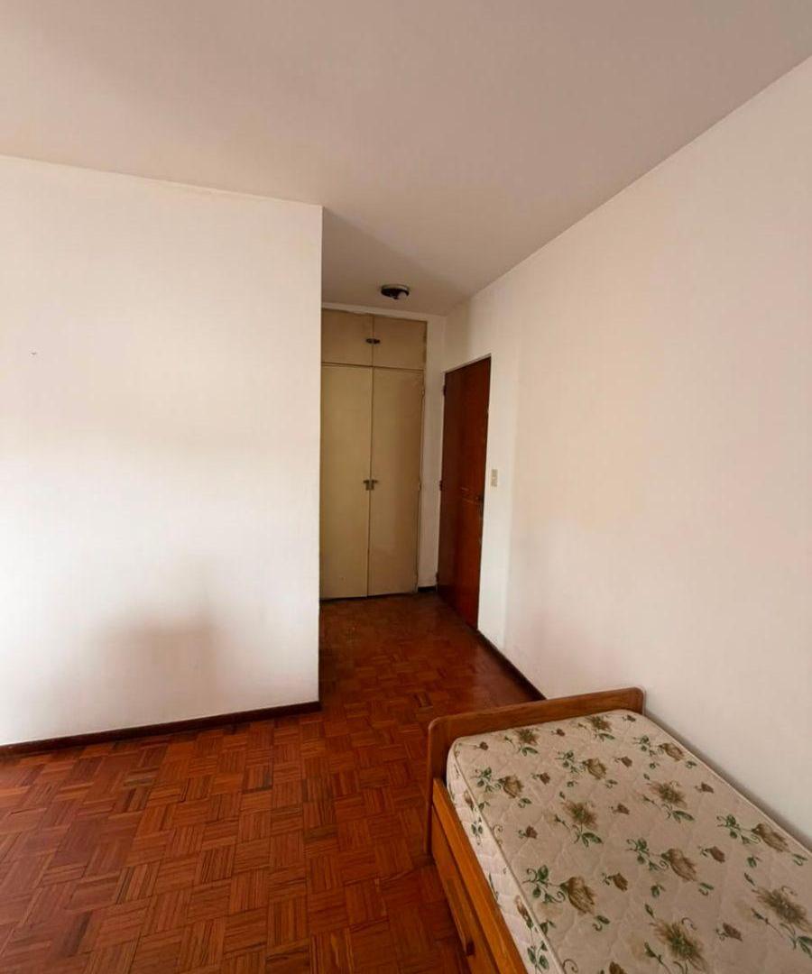 Foto de VENTA Dos Ambientes Apto Profesional Microcentro 44 mts.2 Seguridad 24, imagen 2