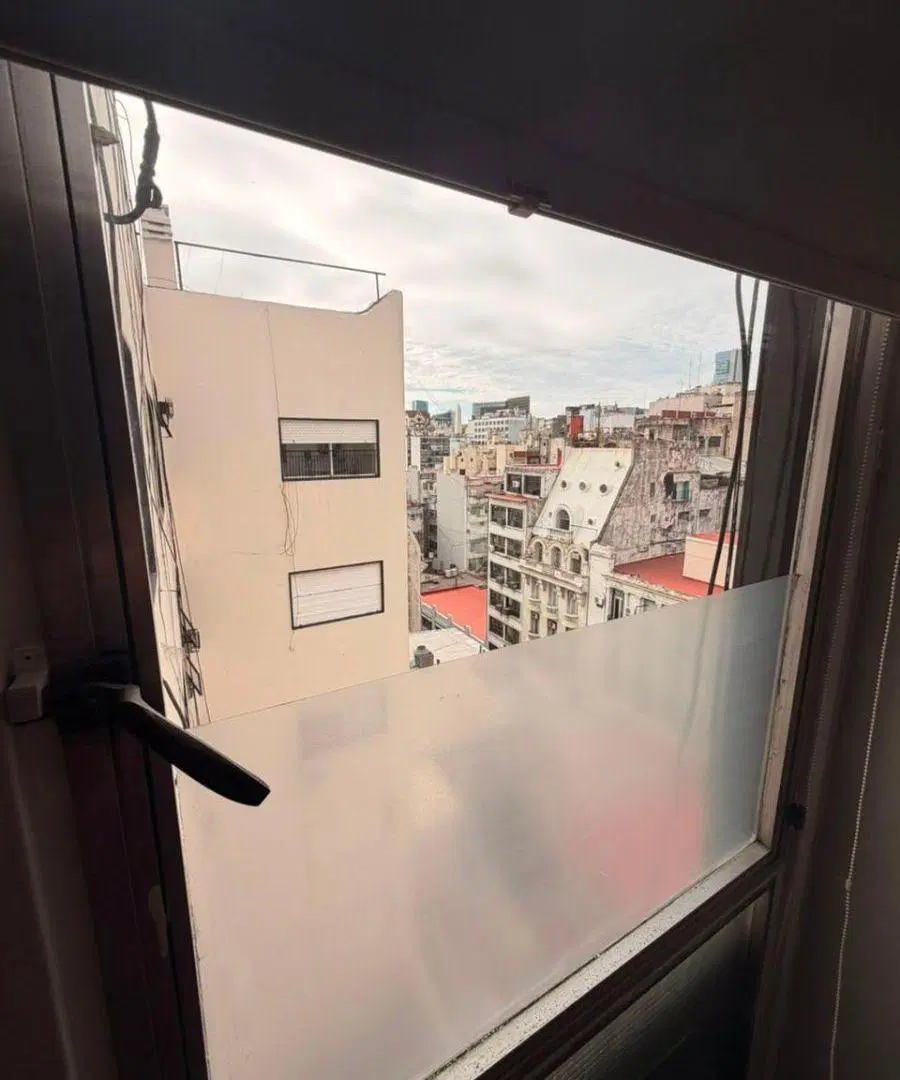 VENTA Dos Ambientes Apto Profesional Microcentro 44 mts.2 Seguridad 24 Hs 4