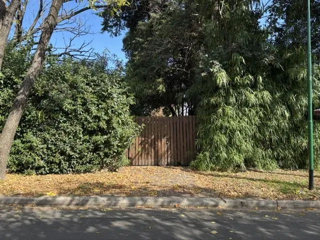 Lote en esquina en La Horqueta 5