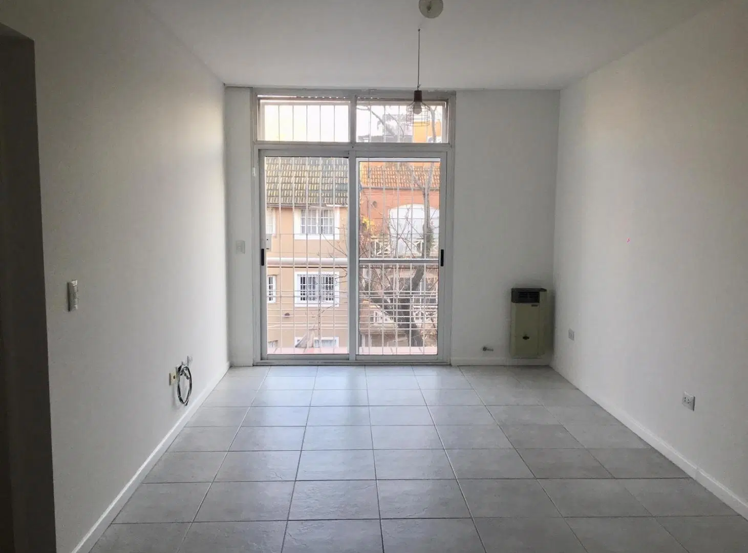 Departamento en S.Isi.-Vias/Rolon 8