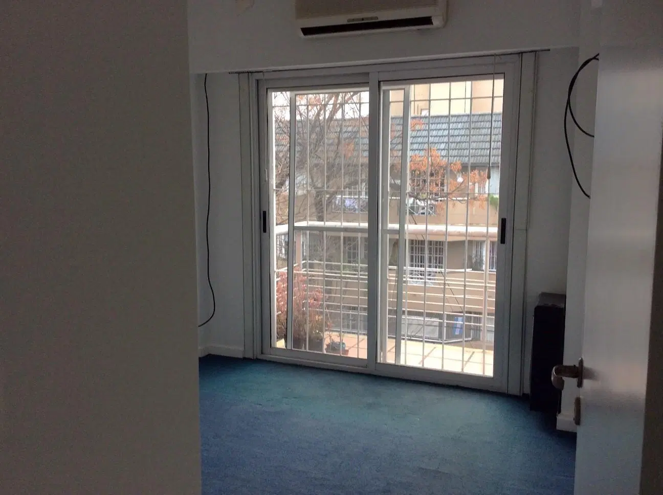 Departamento en S.Isi.-Vias/Rolon 4