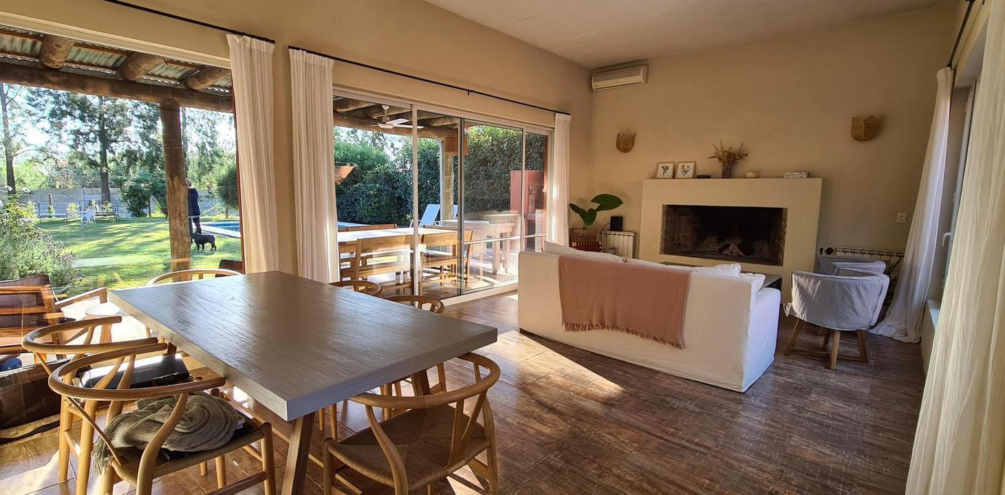 Foto de Casa en una planta · barrio cerrado · diseño de autor con pileta, imagen 5