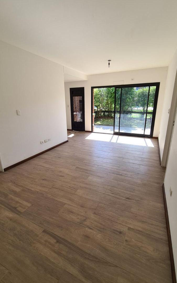 Foto de Departamento en alquiler · 2 ambientes · San Isidro · con jardin, imagen 5