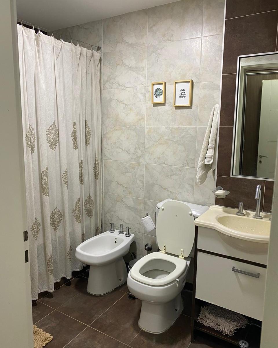 Departamento de 2 Ambientes y 2 Cocheras en Torres Moreno I 2