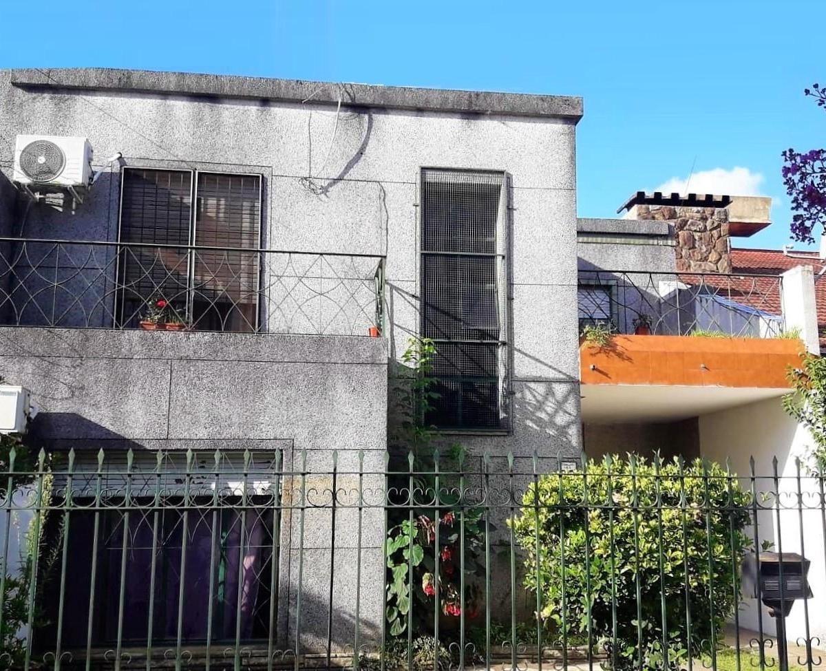 Oportunidad: Casa Centrica Ideal 2 Familias - a 200 m de La Estación 2
