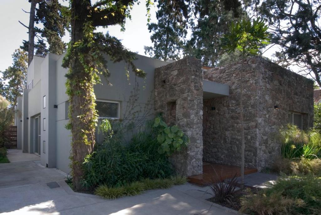 Casa de Estilo Único en El Casco de Moreno 3