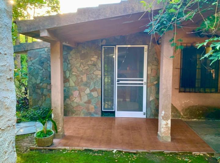CASA QUINTA EN 2 TERRENOS EN B° PARQUE GAONA 2