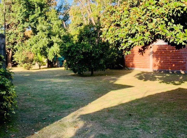 CASA QUINTA EN 2 TERRENOS EN B° PARQUE GAONA 5