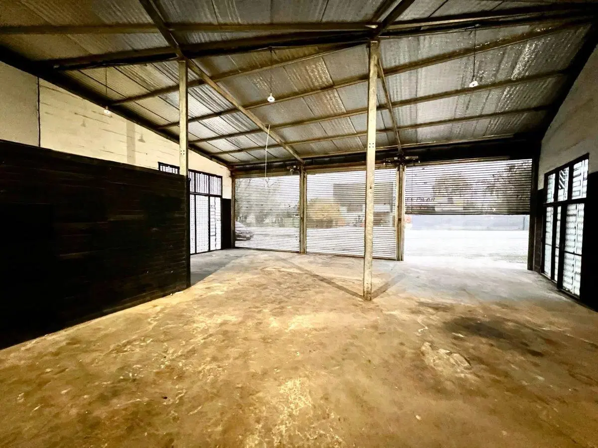 ALQUILER GALPÓN COMERCIAL SOBRE RUTA 25 - PILAR 3