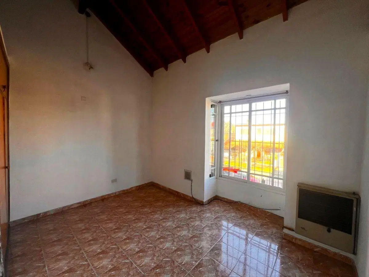 ALQUILER: DUPLEX 3 AMBIENTES EN B° SAN JOSÉ 8