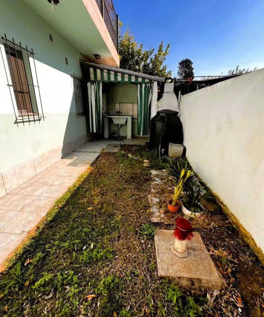 ALQUILER: CASA PH EN 2 PLANTAS CON COCHERA 4