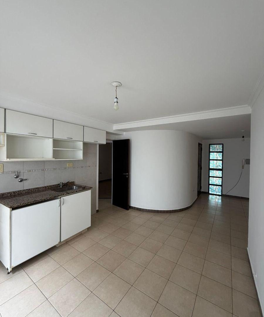 Foto de Departamento en alquiler de dos dormitorios y cochera en Llerena 3011, imagen 1