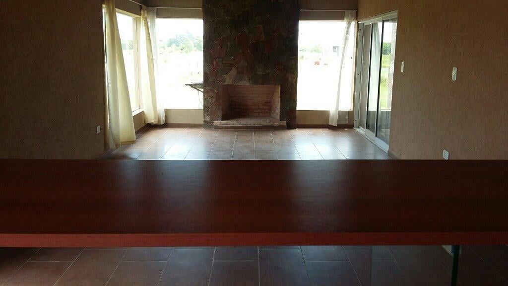 ALQUILER-CASA-4 AMBIENTES CON ARROYO PRIVADO EN LOBOS- SIN EXPENSAS!!!!