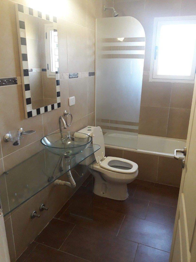 Foto de ALQUILER-CASA-4 AMBIENTES CON ARROYO PRIVADO EN LOBOS- SIN EXPENSAS!!!!, imagen 4