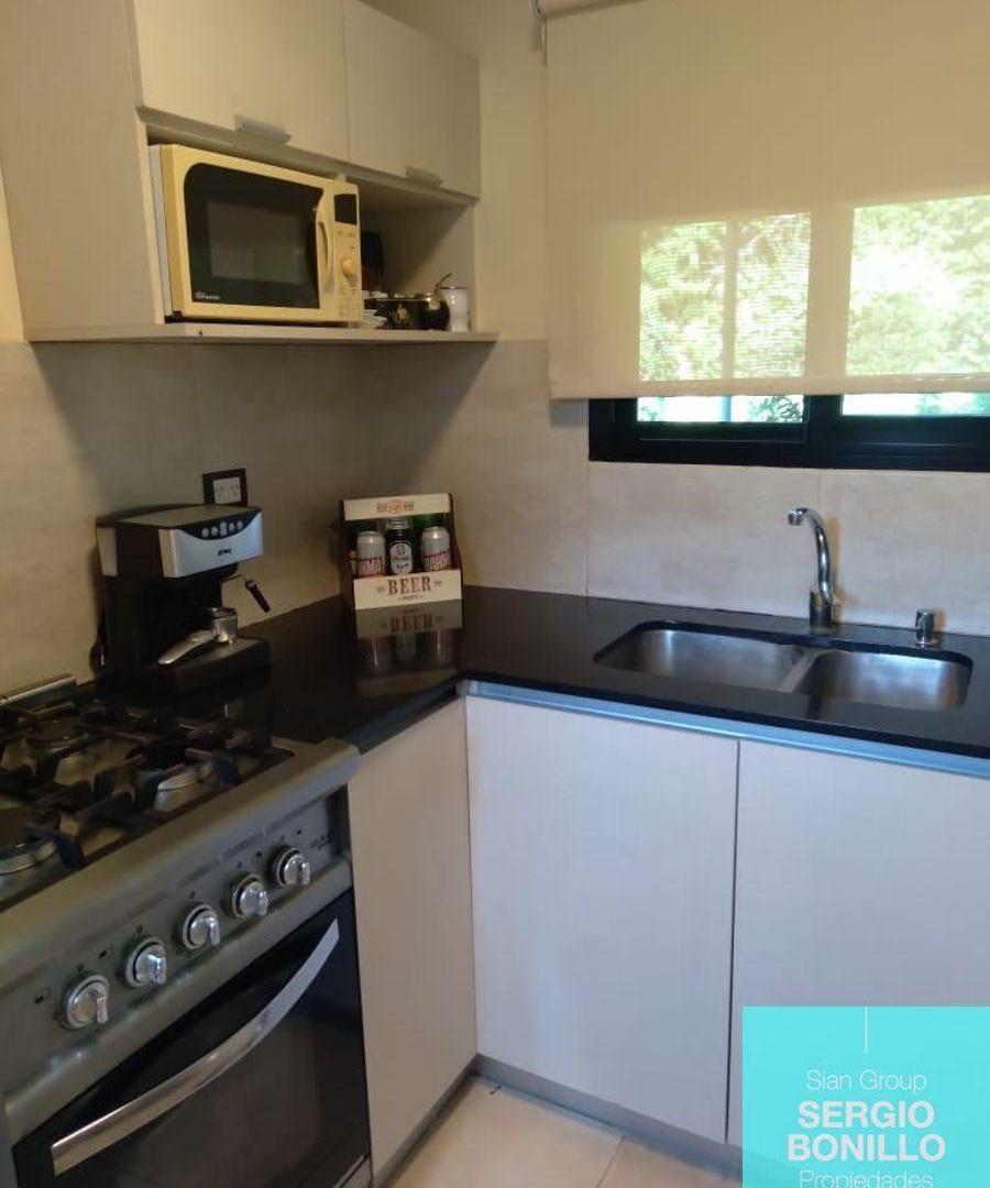 Foto de Venta hermosa casa en Azcuénaga-Jardín- galería- fondo arbolado y, imagen 5