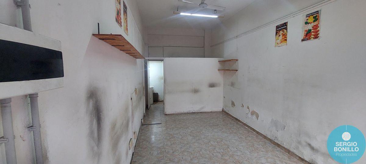 Foto de Local comercial en alquiler ubicado en Ramos Mejía, imagen 3