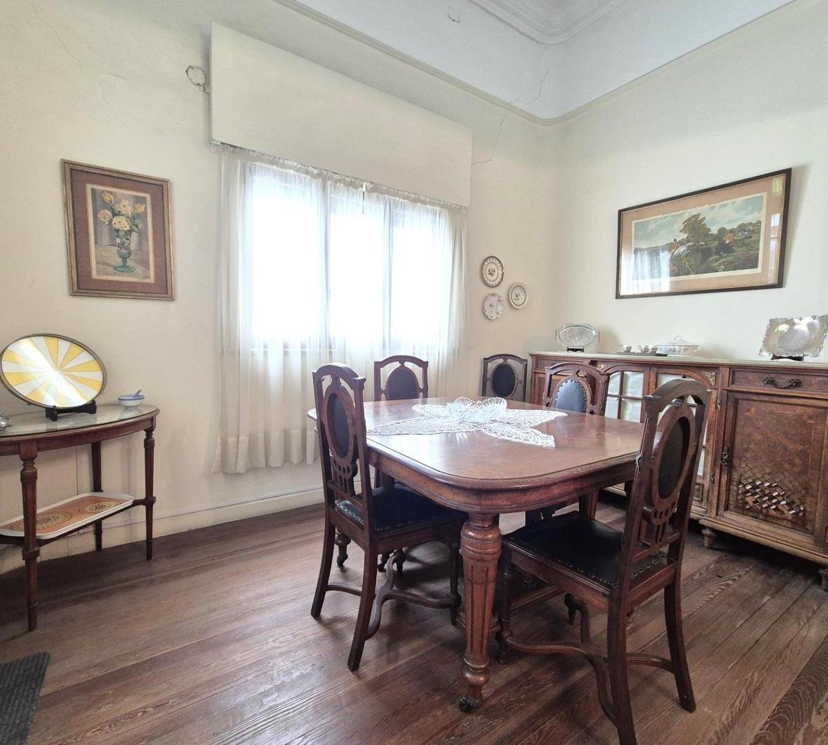 Casa en Venta Sobre Lote Propio. Dos Propiedades en Block 2