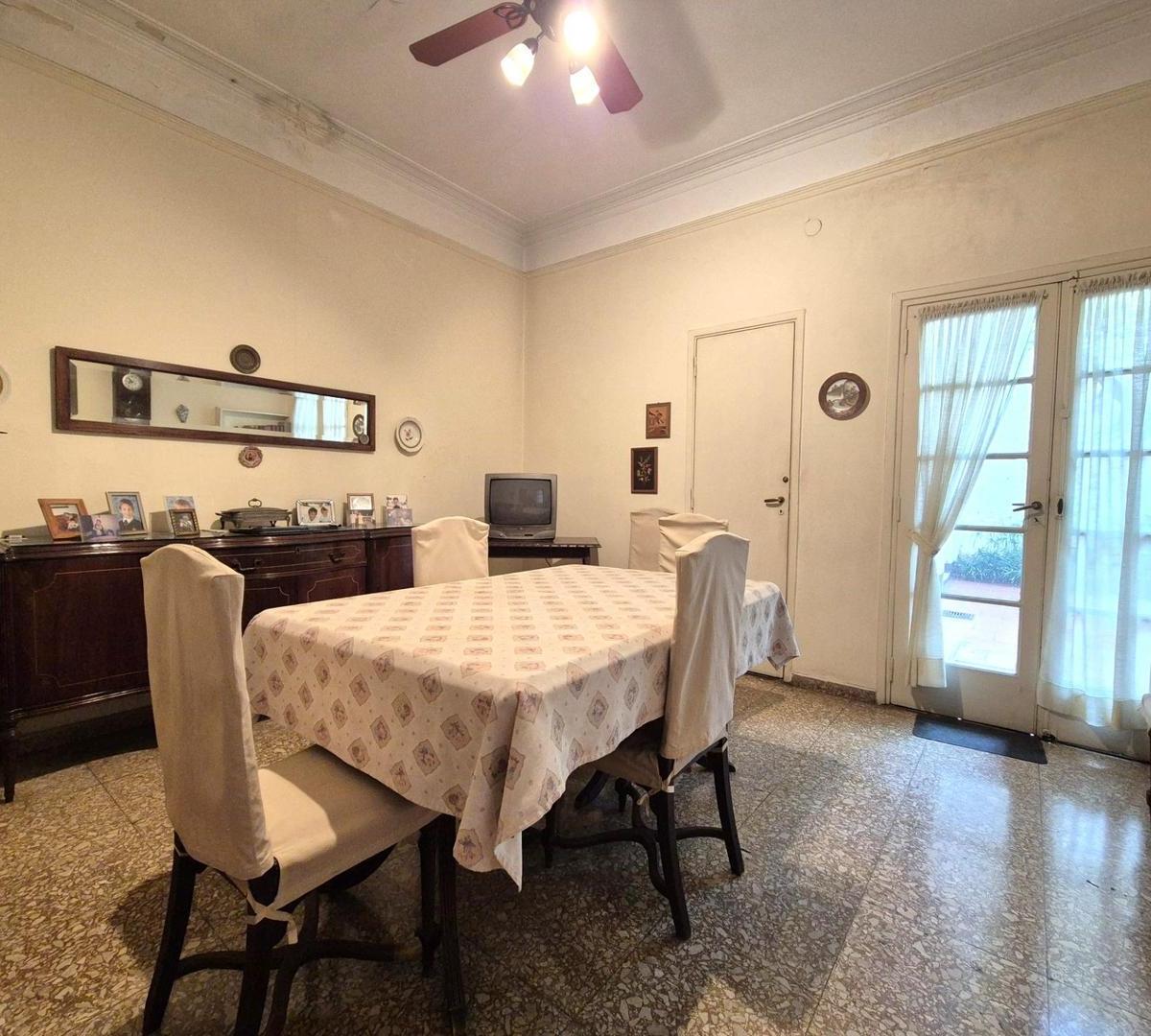Casa en Venta Sobre Lote Propio. Dos Propiedades en Block 2