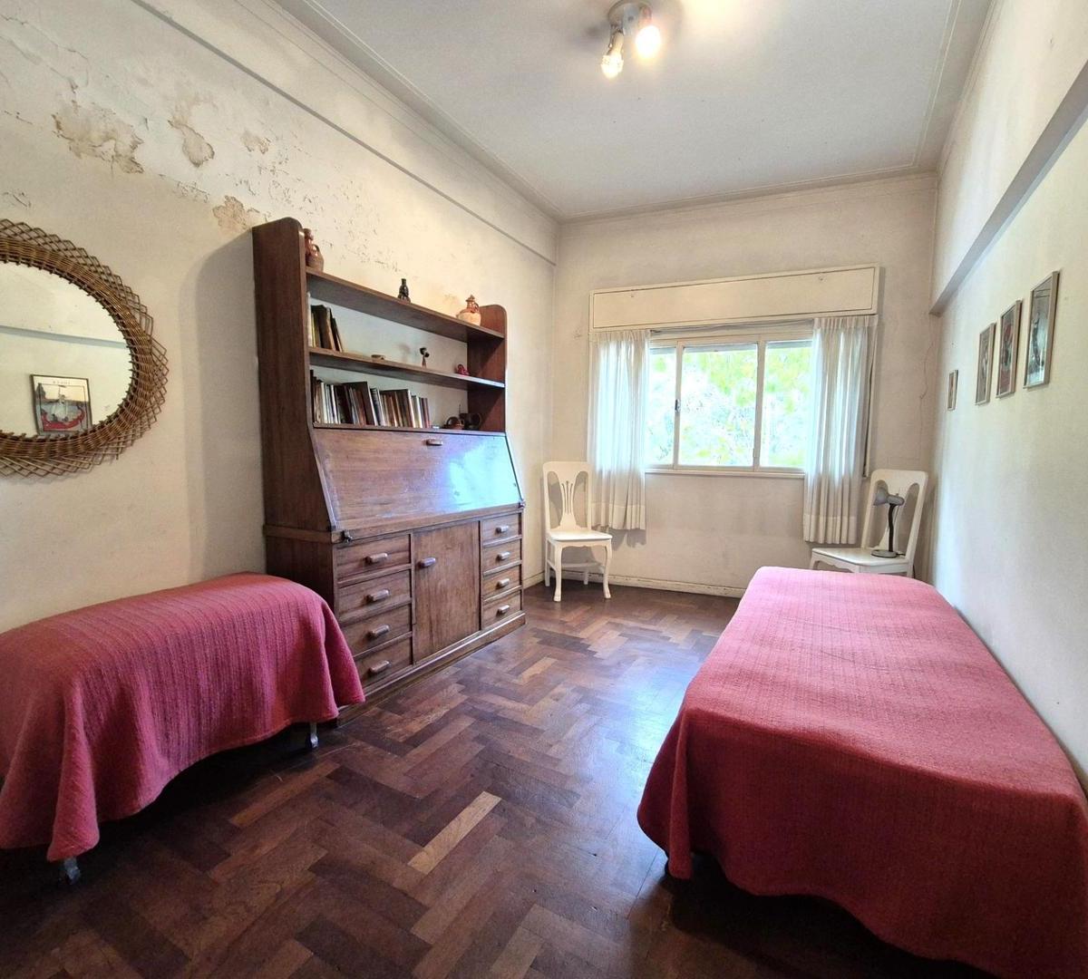 Casa en Venta Sobre Lote Propio. Dos Propiedades en Block 3