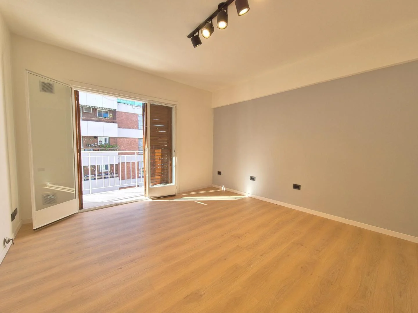 Departamento de 4 Ambientes en Barracas con Balcón