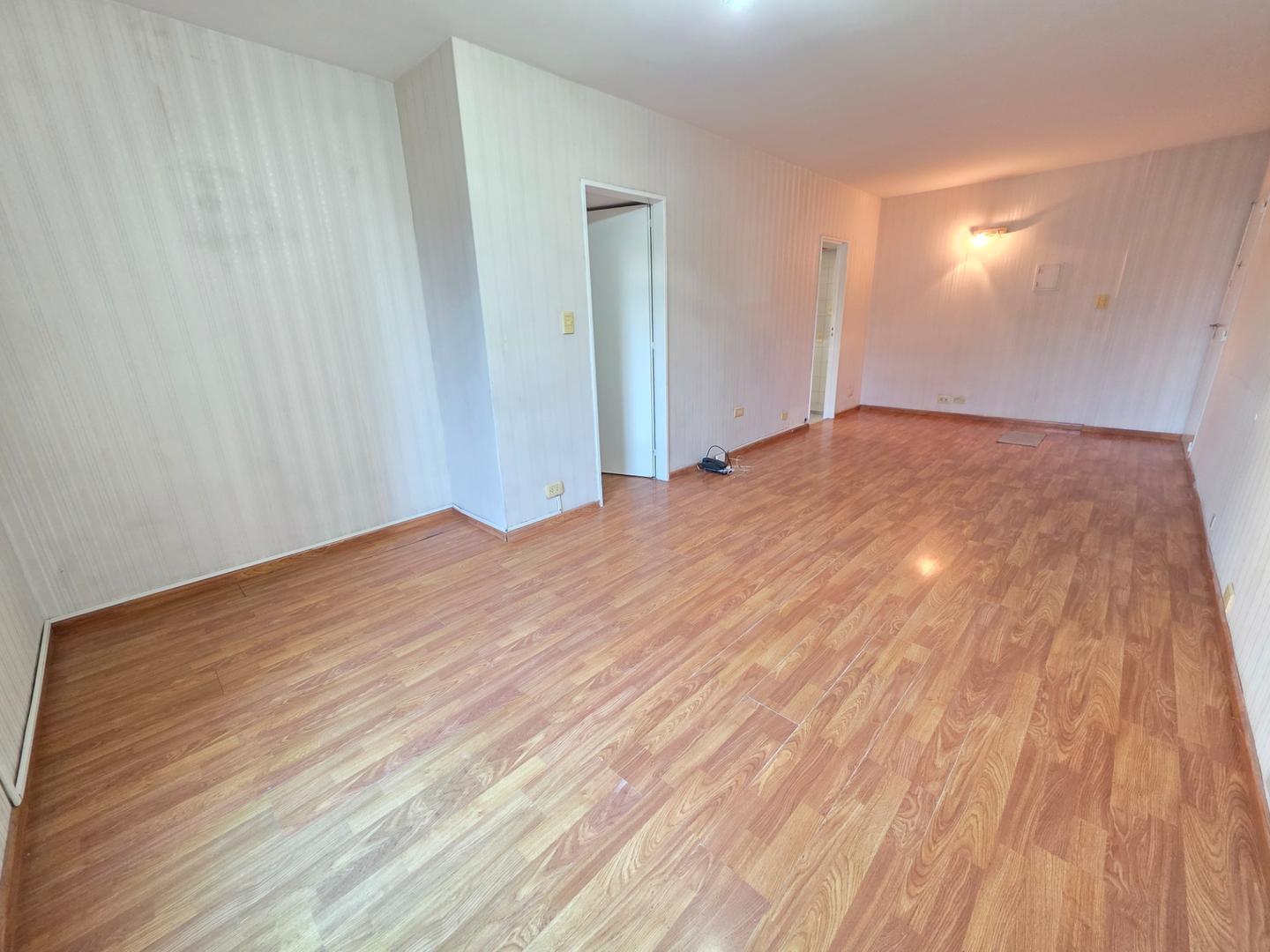 IMPECABLE 3 AMBIENTES en ALQUILER en el BARRIO CATALINAS