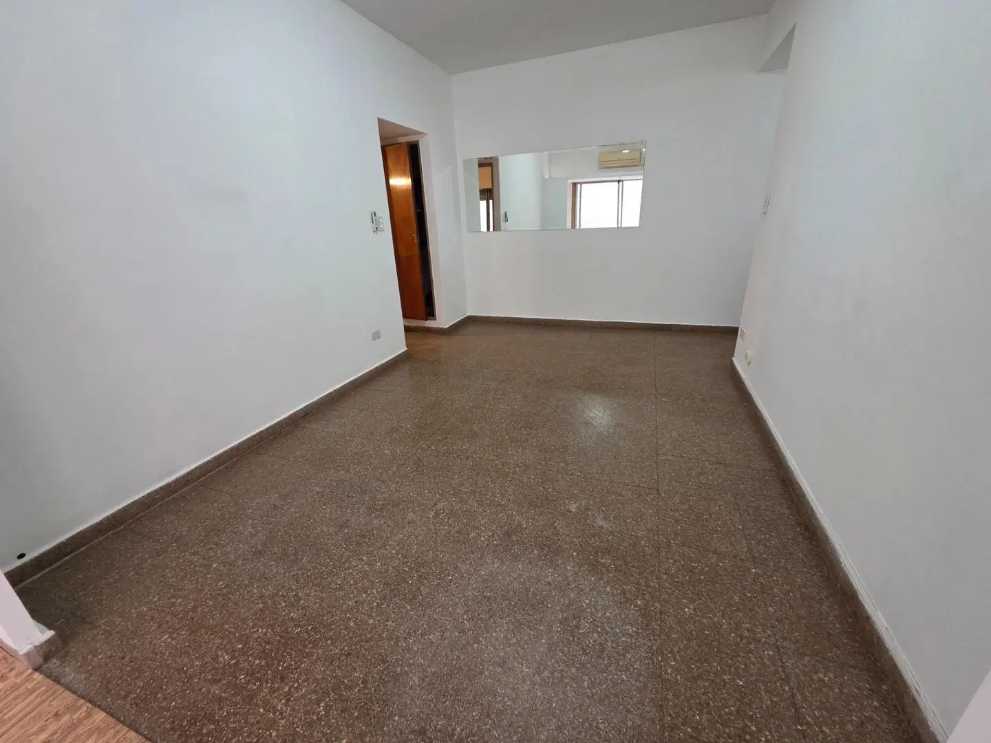 Departamento 2 ambientes, Planta Baja con Patio, Contrafte 4